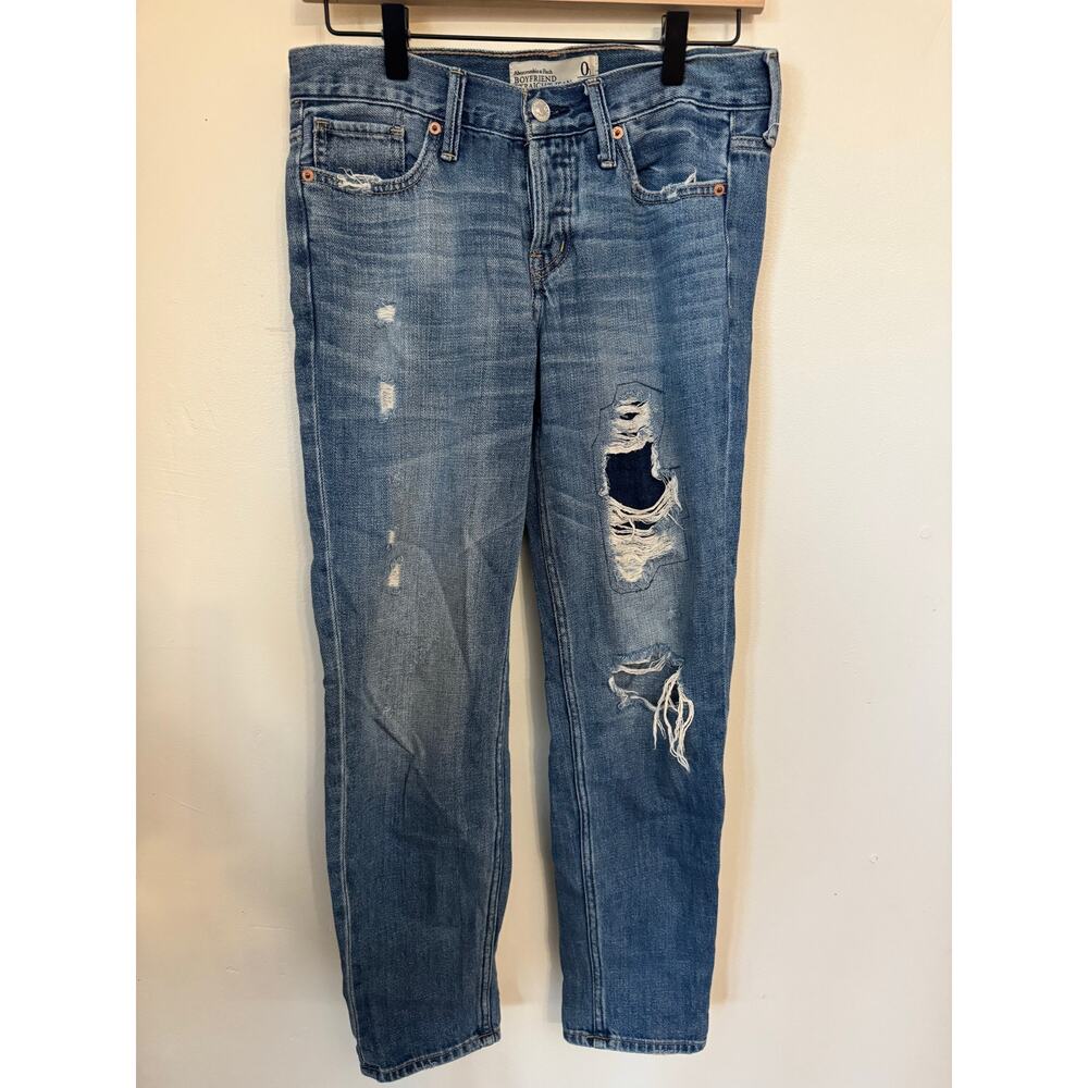 Abercrombie & Fitch Boyfriend Straight Jeans 0R Distressed Destroyed 90s W25